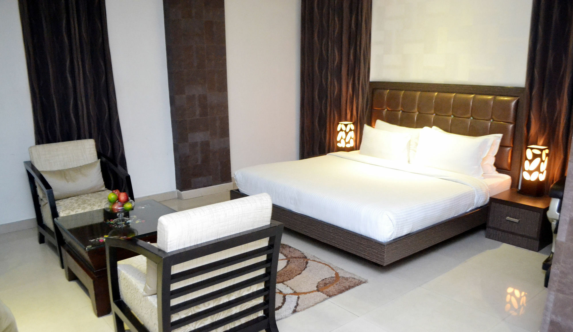 Genx Le Crescent Ghaziabad Hotel Exterior photo