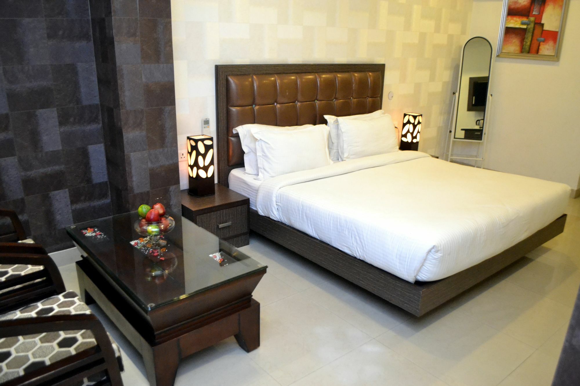 Genx Le Crescent Ghaziabad Hotel Exterior photo